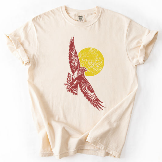 Red-tailed Hawk Sun Graphic T-shirt