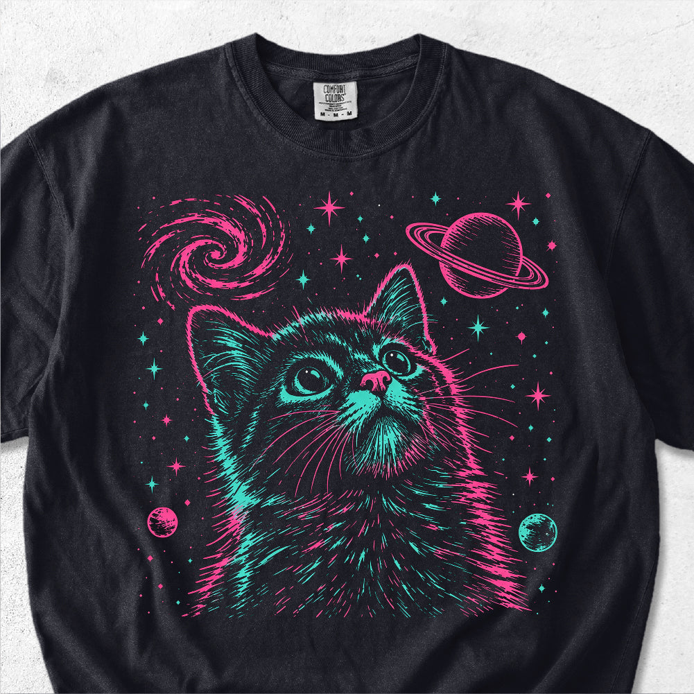 Cat in Awe Tshirt