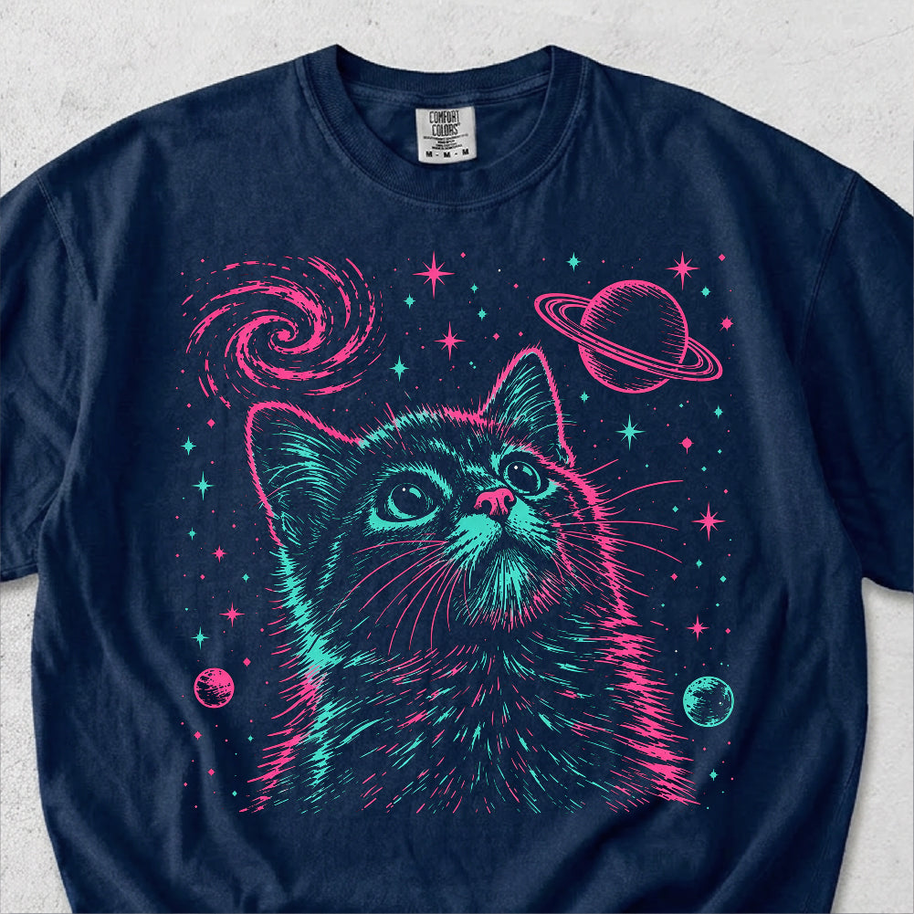 Cat in Awe Tshirt
